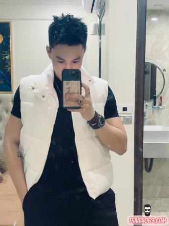Hotboy lông lá, mông to đùi bự - quan hệ cực dâm