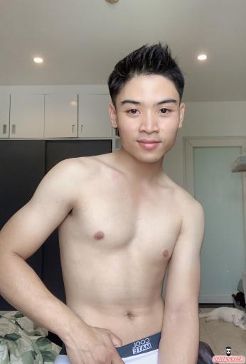 Trai teen dễ thương body mình dây - làm tình sống động