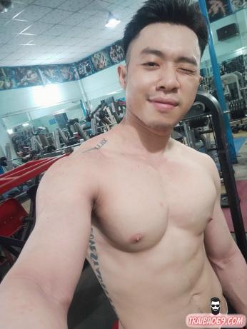Boy gym đô con - body cực đẹp hàng hoá bao ngon, cao to trắng sạch
