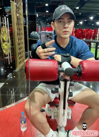 Boy gym lông rậm đậm nét - cu bự, massage giỏi
