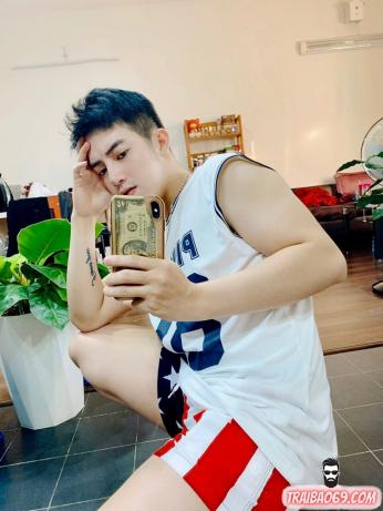 Boy baby cu to, massage good - da trắng hồng xinh tươi