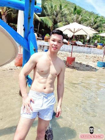 Boy miền bắc cu cực khủng - có tay nghề massage