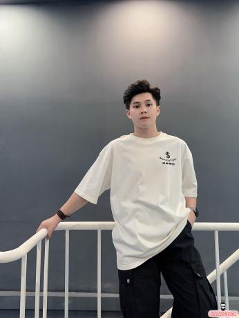 Bottom tuổi teen ngon trai - da trắng sạch sẽ nhẹ nhàng tình cảm