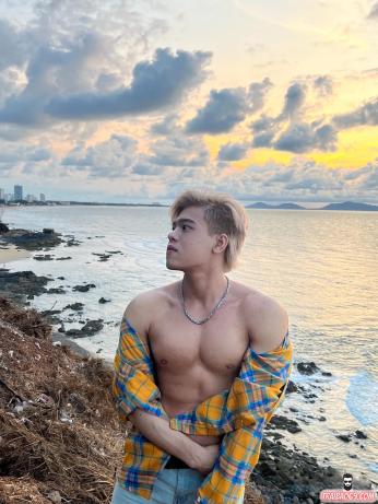 Em trai miền tây, mặt dâm bj cực sướng - ngoại hình sexy thư sinh