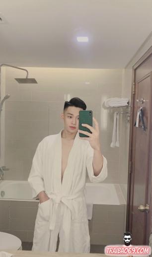 Boy dễ thương da trắng - làm bot dâm chơi cực sướng