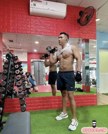 Boy menly chuyên top, dẻo dai lâu ra - chơi đến đâu rên la đến đó