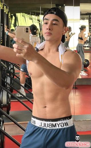 Boy người mẫu ảnh đi khách tại gia  - cu bự, làm tình dẻo dai
