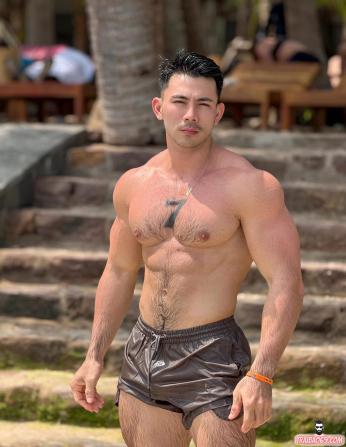 Boy model sài gòn - biết chiều khách, vui vẻ nhiệt tình