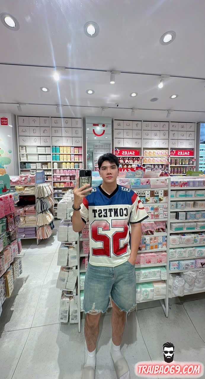 Call boy mới vào nghề, đẹp trai nam tính quan hệ nhiệt tình 
