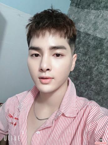 Boy teen mình dây cu đẹp mê ly - chu đáo nhiệt tình