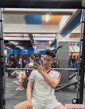 Boy dễ thương da trắng - làm bot dâm chơi cực sướng