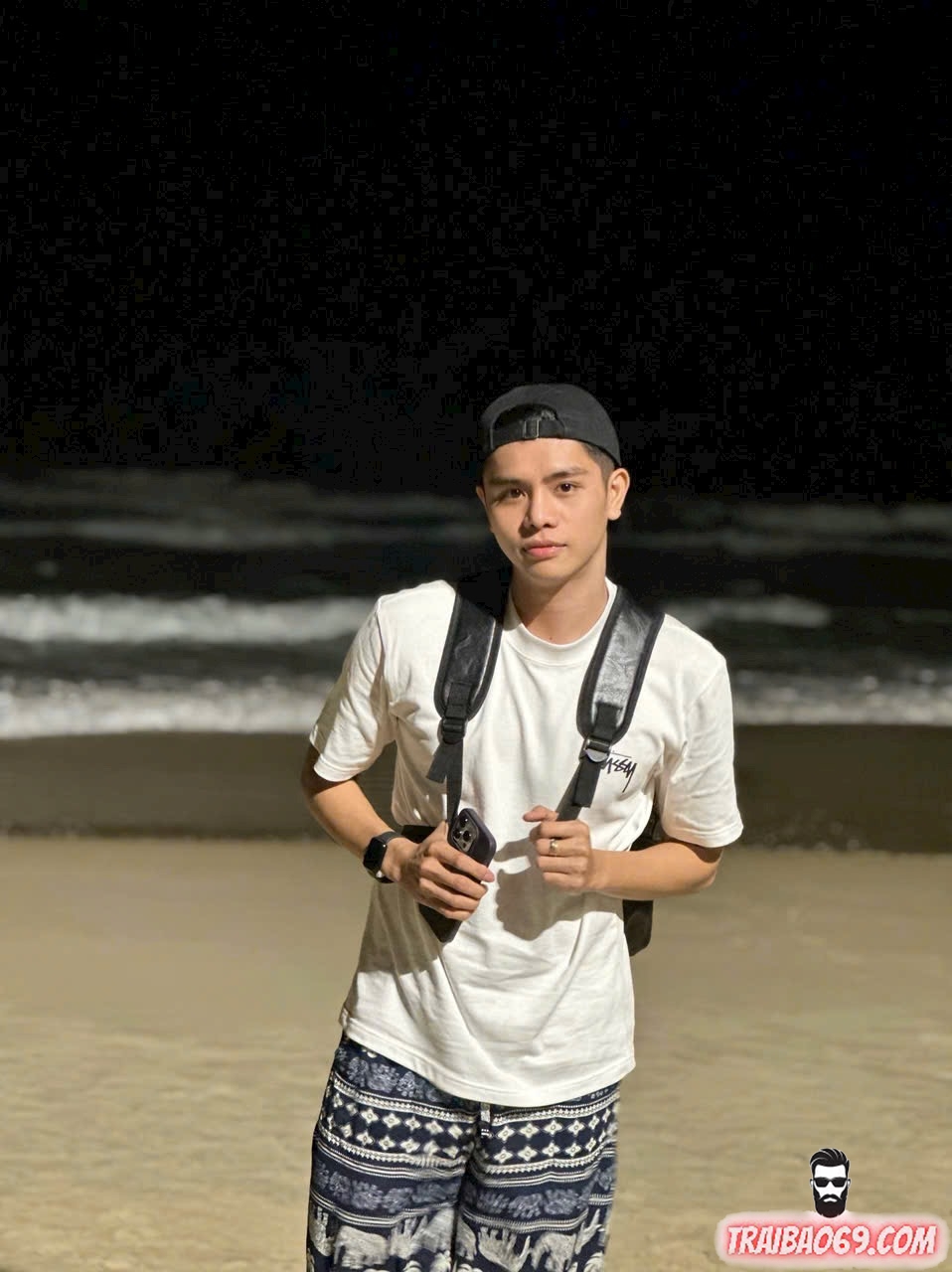 Boy dễ thương cu to 9 nút - đến từ quận tân phú