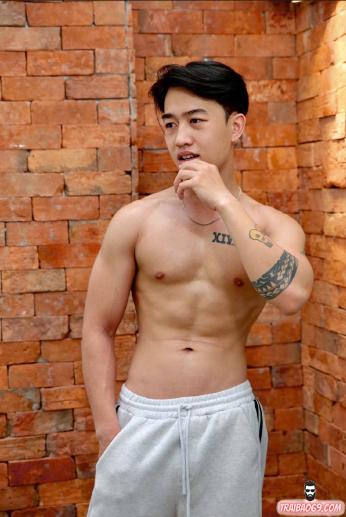 Boy menly body gym slim điển trai sexy như trai hàn