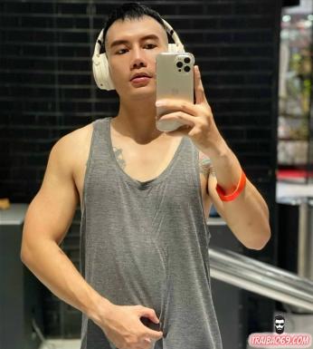 Boy gym mình dây cao ráo - quan hệ trên dưới linh hoạt