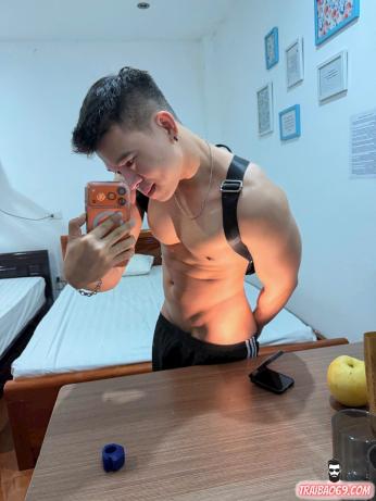 Em trai miền tây, mặt dâm bj cực sướng - ngoại hình sexy thư sinh