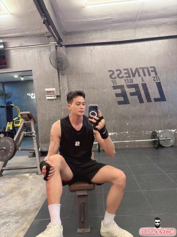 Trai gọi dáng chuẩn model, cao 1m81 - chơi dâm đủ thể loại Trai gọi dáng chuẩn model, cao 1m81 - chơi dâm đủ thể loại