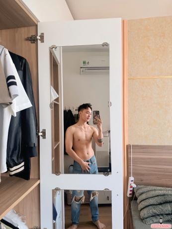 Boy teen 2k2 body slim - cu siêu dài, phục vụ sex tới z