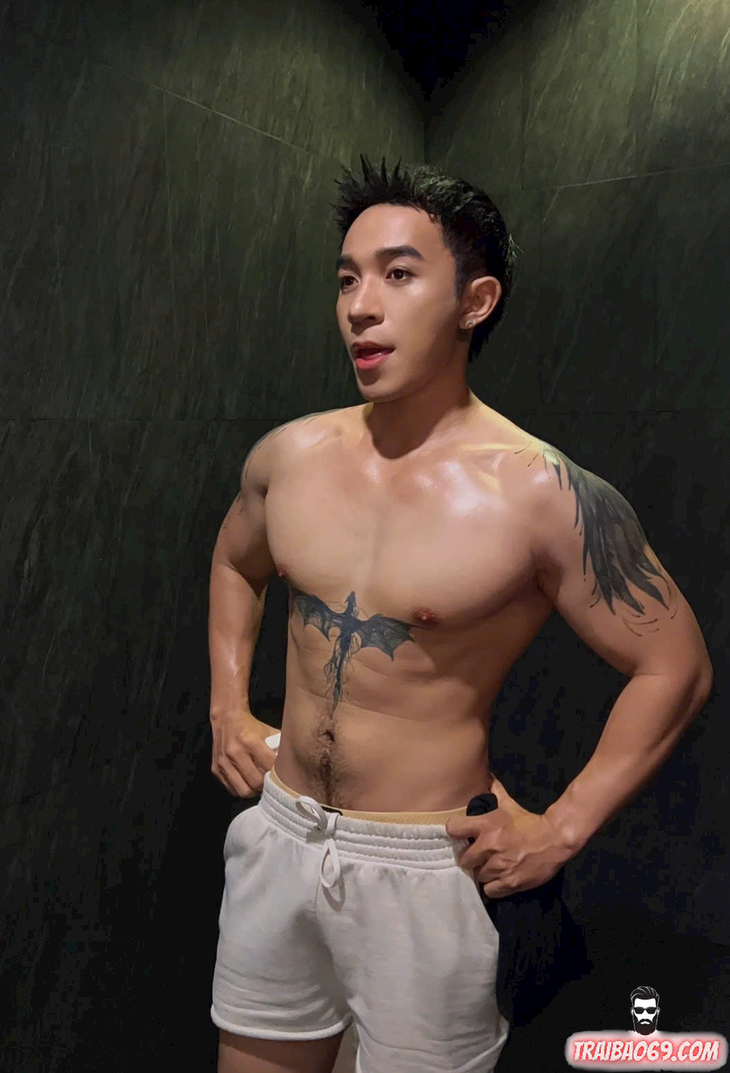 Hot boy mông bự lông bụng nhiều cu chuẩn đẹp Hot boy mông bự lông bụng nhiều cu chuẩn đẹp