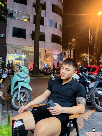 Boy cao ráo dễ thương - phục vụ massage thư giãn chuyên nghiệp
