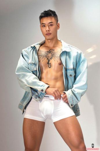 Trai dễ thương massage giỏi - body tươi xanh, cu đẹp da trắng